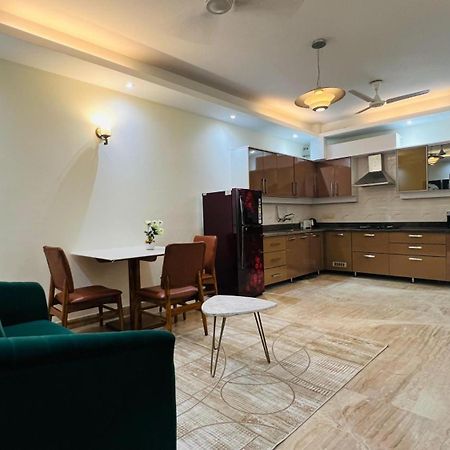 Olive Serviced Apartments - New Friends Colony New Delhi Buitenkant foto