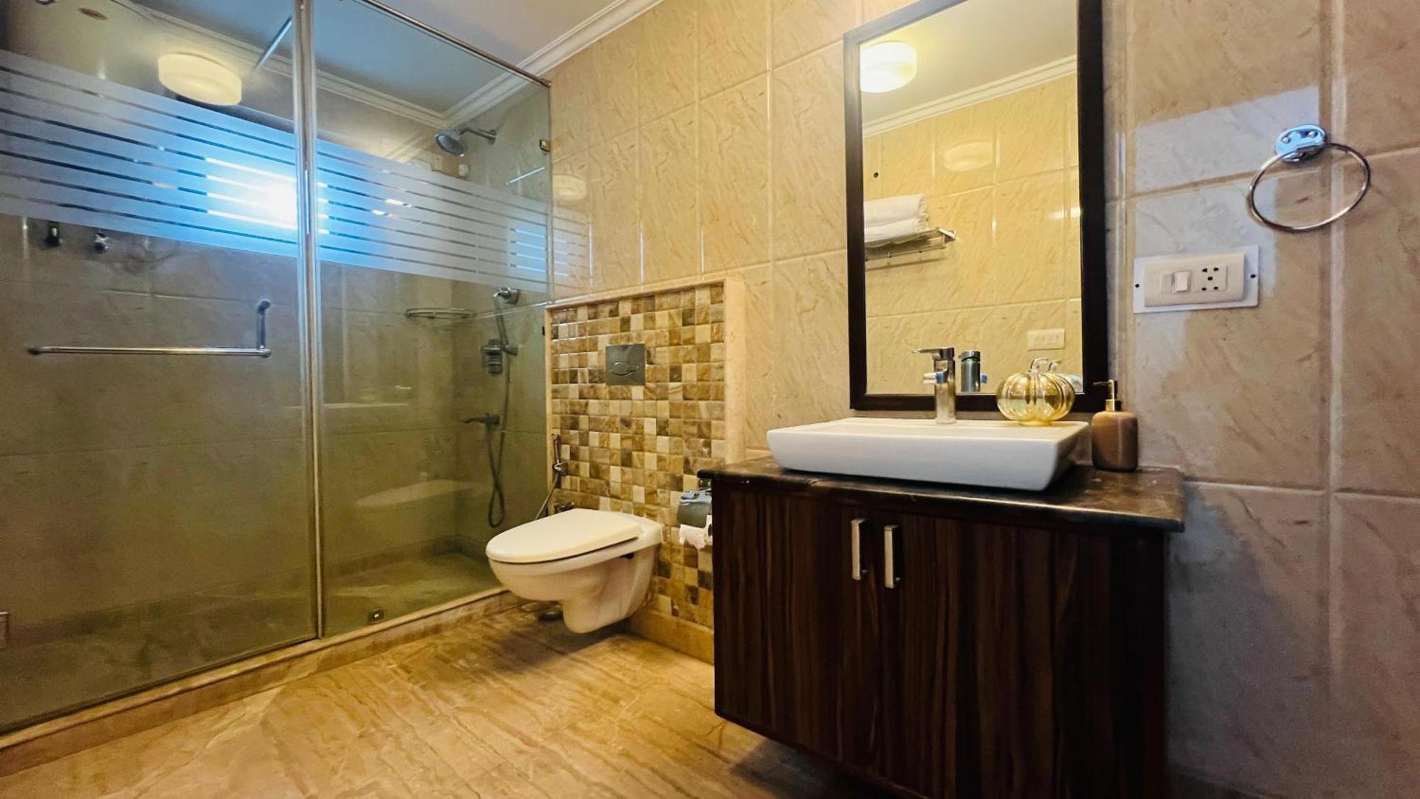 Olive Serviced Apartments - New Friends Colony New Delhi Buitenkant foto